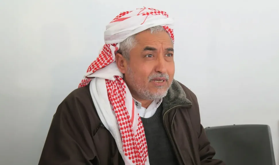 مرافق السياسي محمد قحطان داخل السجن يفجر مفاجأة: شاهدته حياً لسنوات وهذا ما عرضته علي قيادات حوثية
